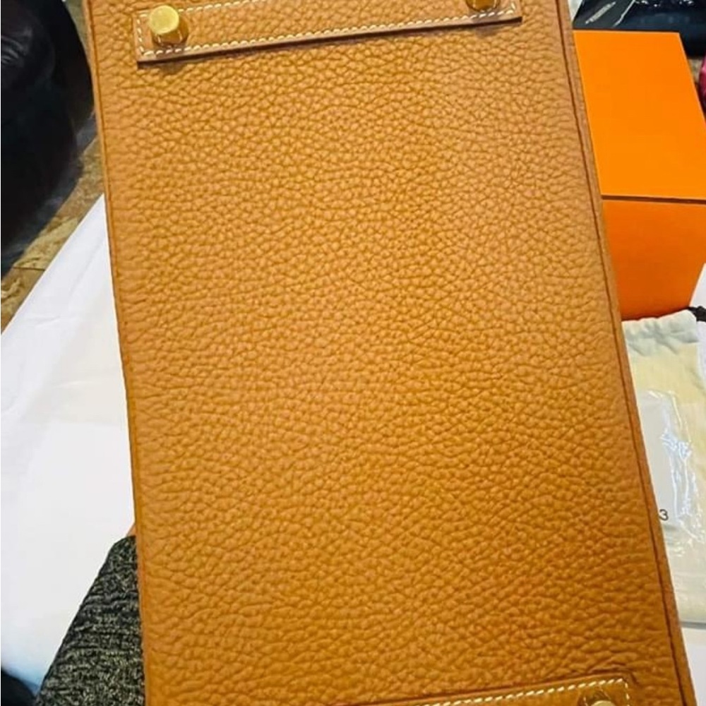 Hermes Birkin 30 Gold Togo GHW - Picture 4 of 11